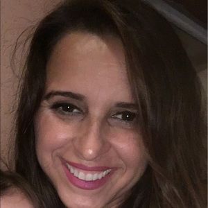 Meet your Posher, Nora